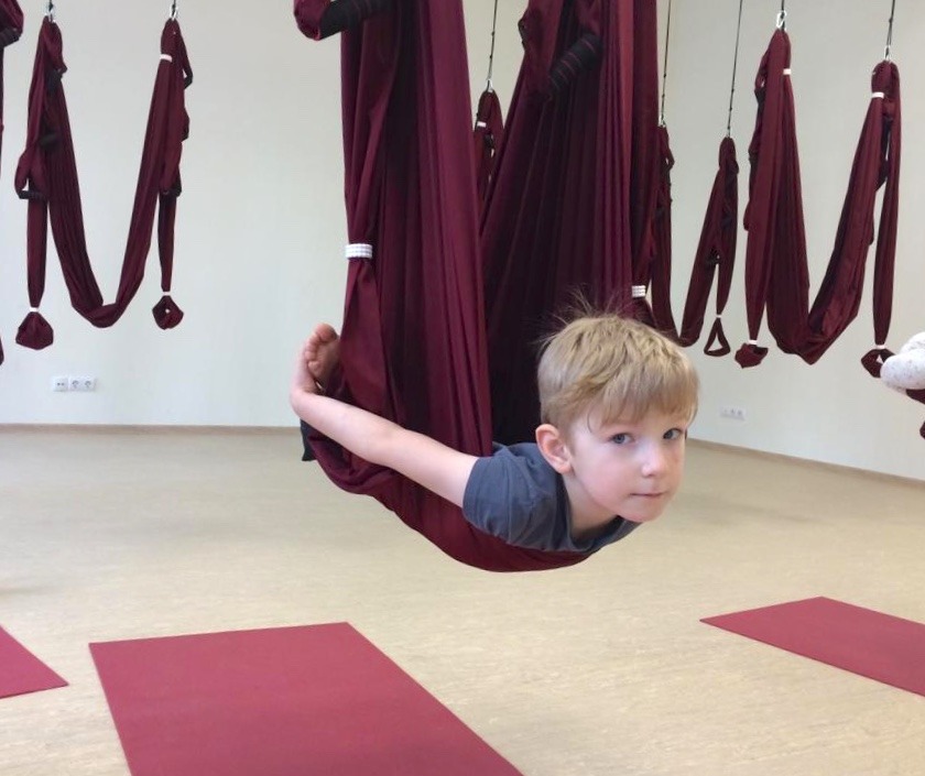 Детская йога и аэройога